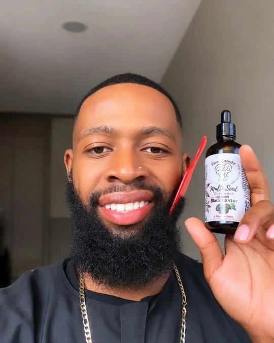 Full Coily Beard With Oil Dropper
