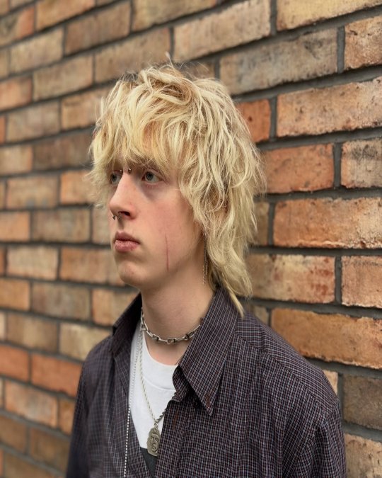Pale Blonde Choppy Shag