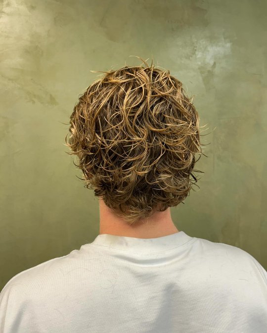 Golden Highlighted Wavy Perm