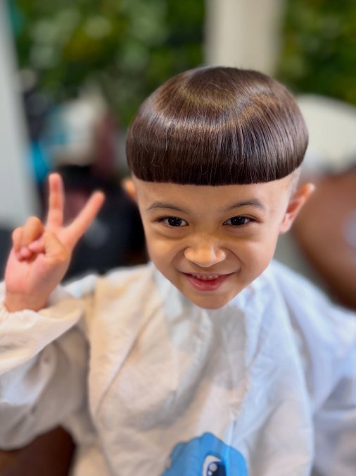 Smooth Bowl Cut With Blunt Fringe